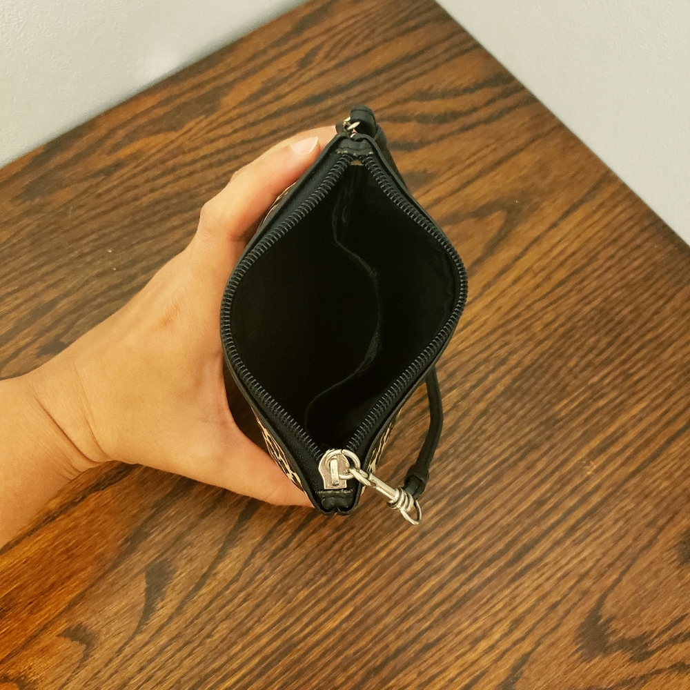 Fossil Wristlet - Picture 3 of 4